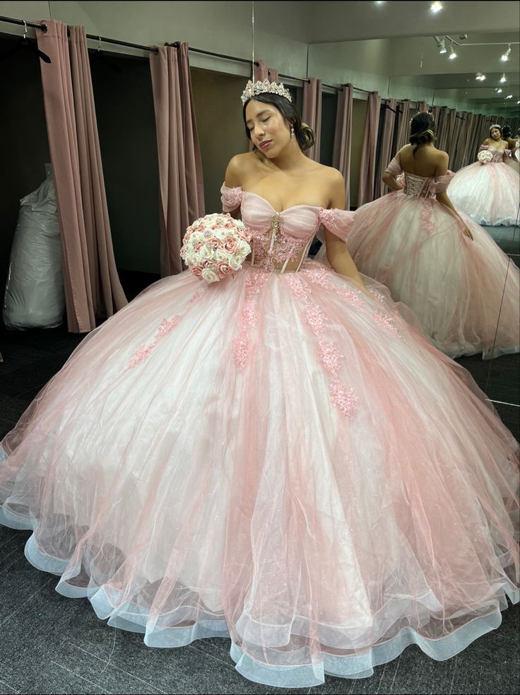 Glitter Pink Off the Shoulder Quinceanera Dresses Ball Gown Prom Dress Crystal Appliques Lace Tull Sweet 16 Vestidos 15 De XV Anos cg25059