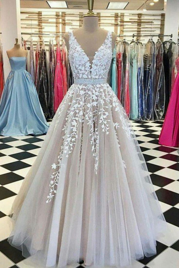 A-Line V-Neck Champagne Tulle Prom Dress with Beading Appliques cg6020
