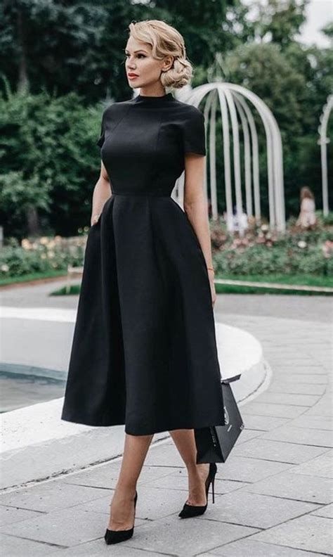 Attractive Satin High Collar A-line Mother Of The Bride Dresses cg7988