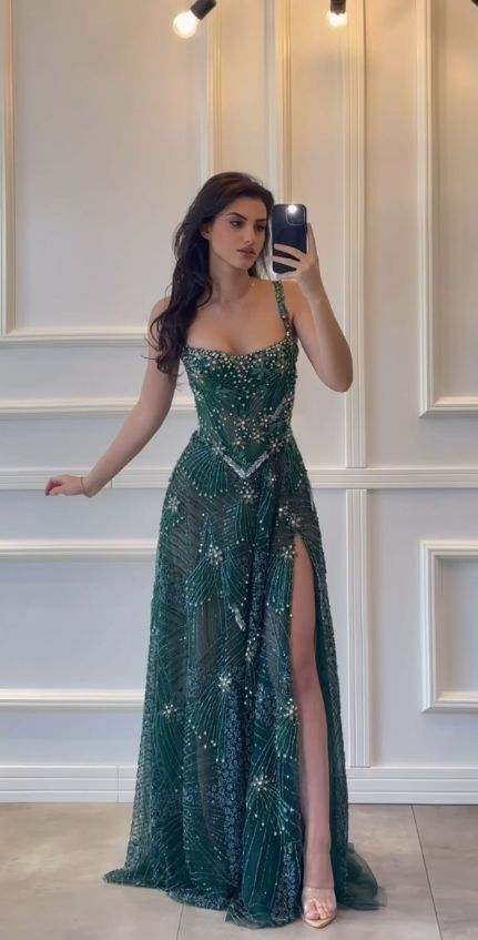 Vintage Emerald Green Spaghetti Straps Tulle Lace Beaded A Line Prom Gown Long Slit Party Dress cg26141