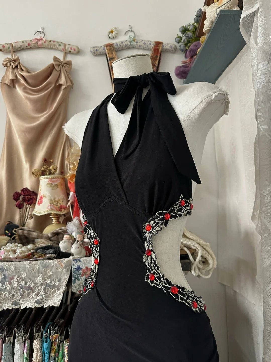 A Line Black Halter Vintage Long Party Dress Evening Dress Prom Dresses cg25750