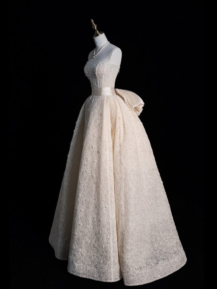 A Line Wedding Dress Lace Strapless Wedding Party Dress Customized Long Formal Women Bride Dress cg25847