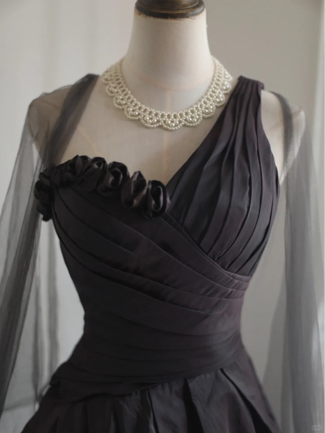 A Line Black One Shoulder Vintage Homecoming Dresses Short Prom Dress Short Party Dress cg25926
