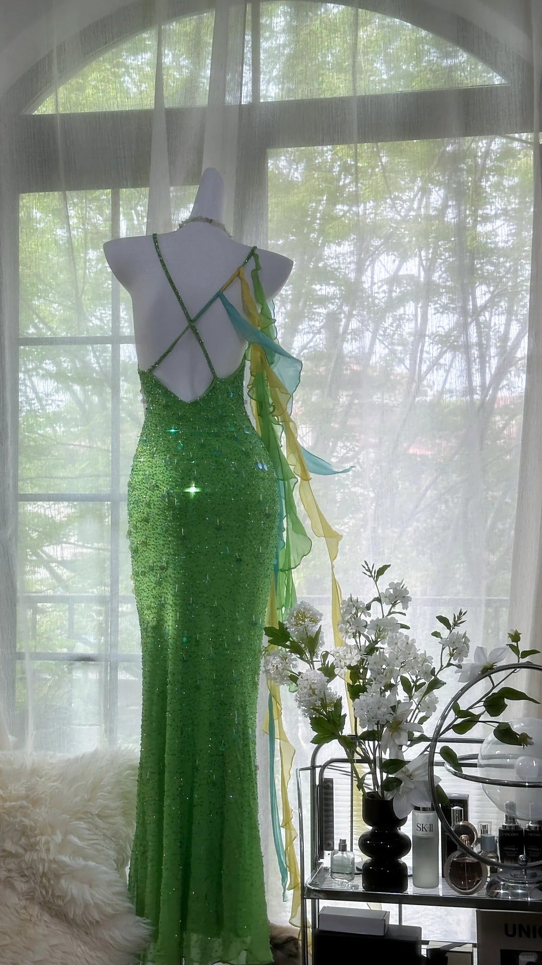 Vintage Evening Dresses, Green Sequin Mermaid Sleeveless Long Party Gowns cg25530