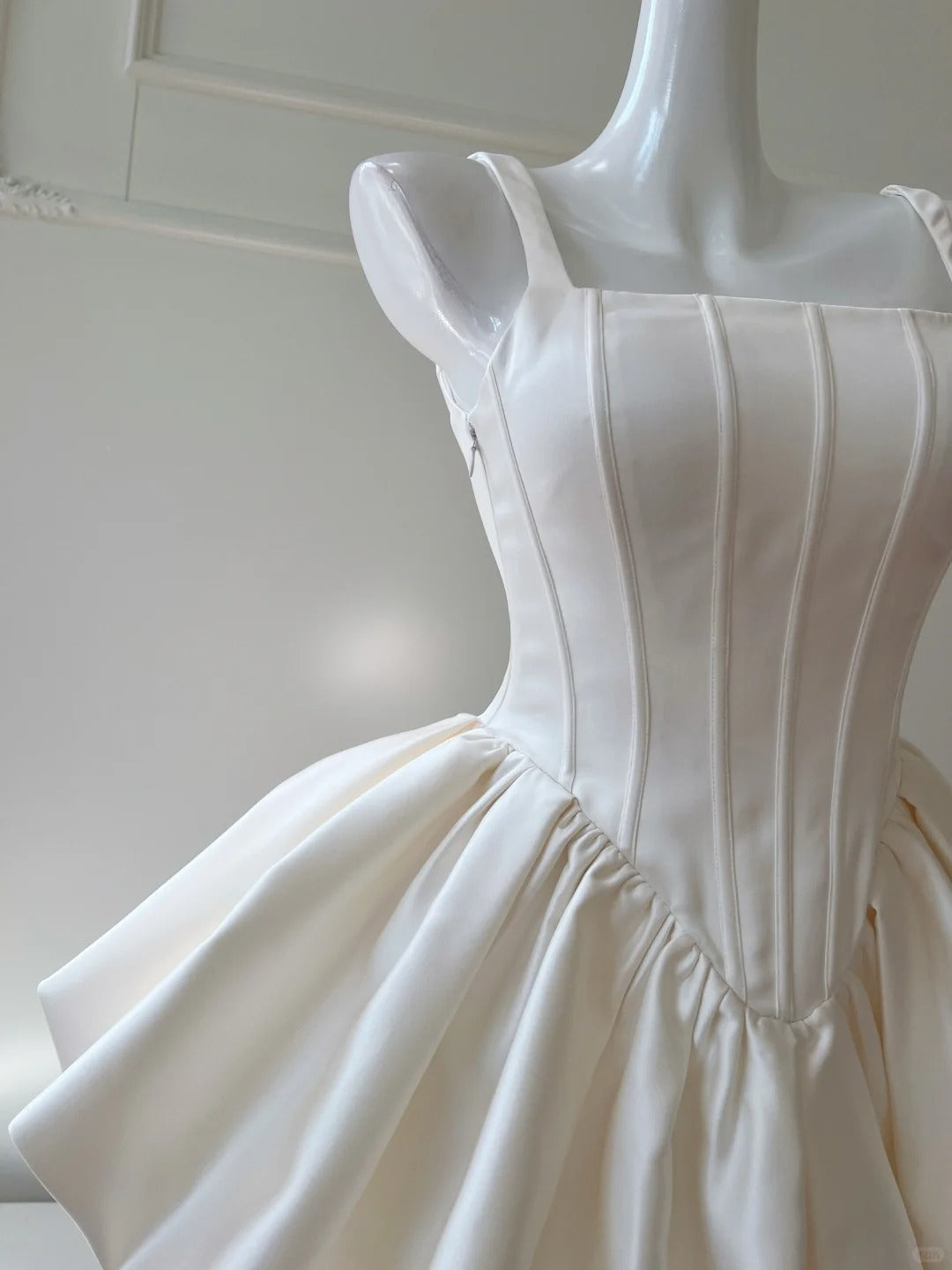 White Satin Short Prom Dress A-Line Sleeveless Evening Dress Short Party Gown cg26008