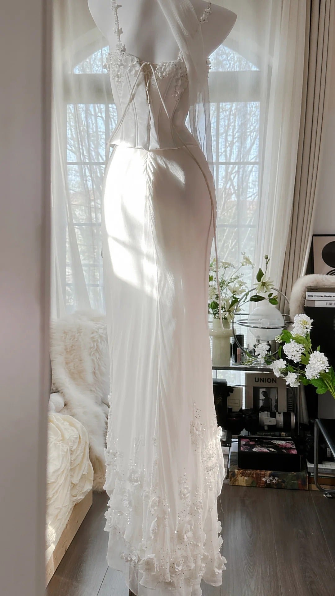 Vintage Evening Dresses, White Sleeveless Party Gowns cg25527