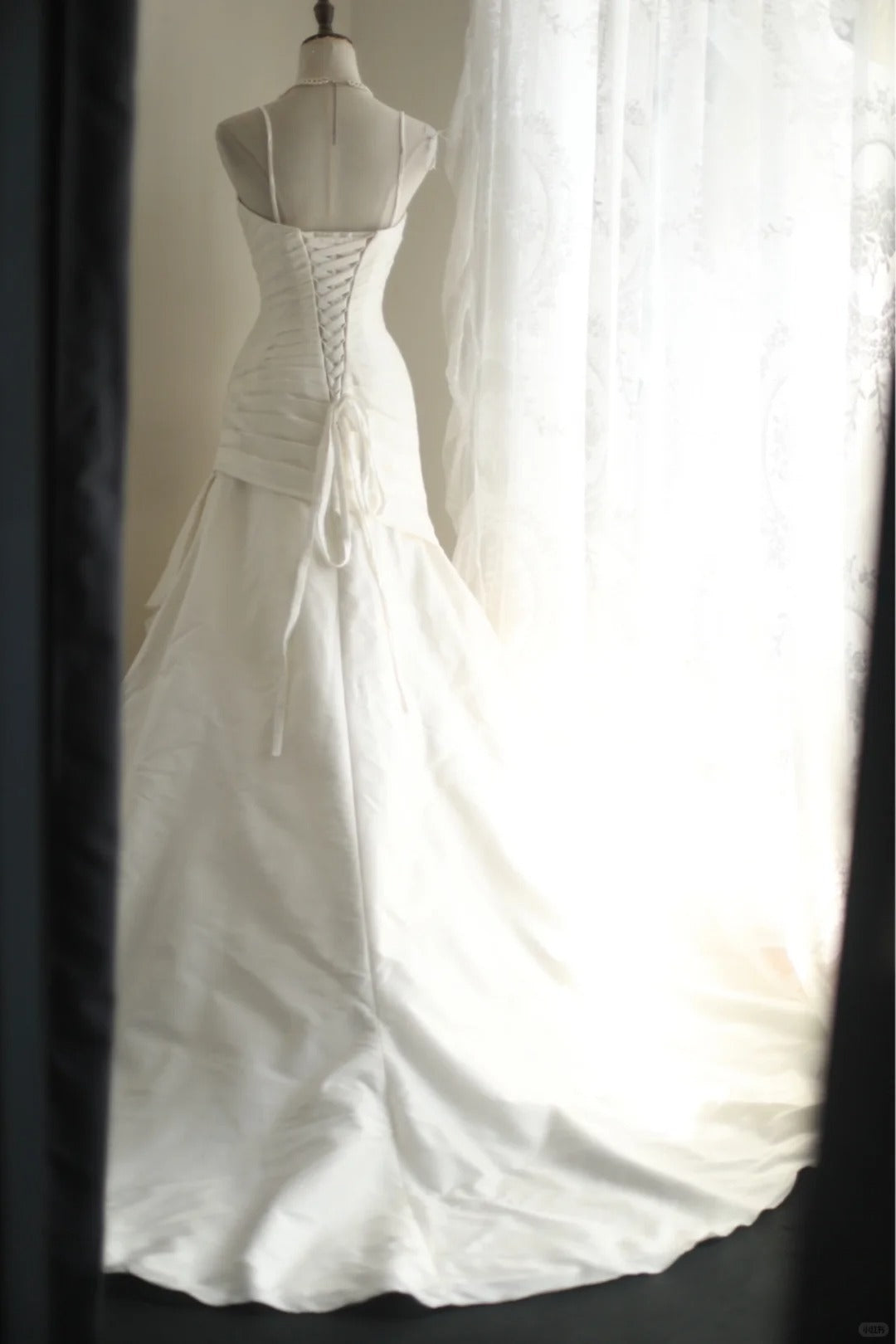 A Line White Wedding Dress Sleeveless Long Princess Evening Dress cg25939