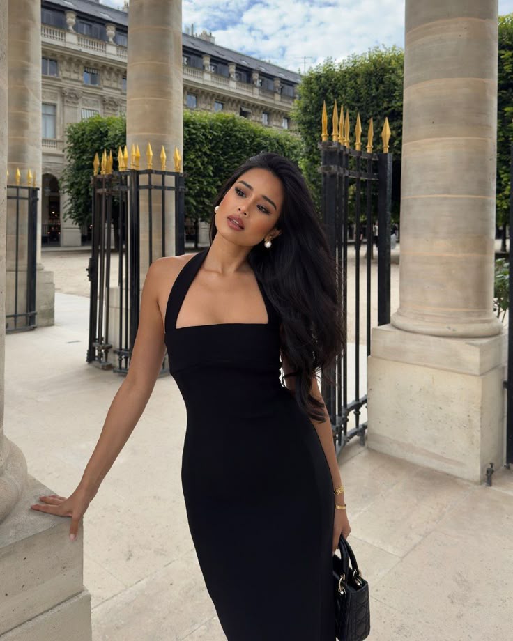 2025 New Elegant Halter Black Backless Sexy Bodycon Maxi Prom Dress Party Gowns cg25793