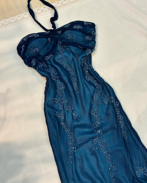 Sexy Neckholder Langes Abschlussball Partykleid Abendkleid cg25070