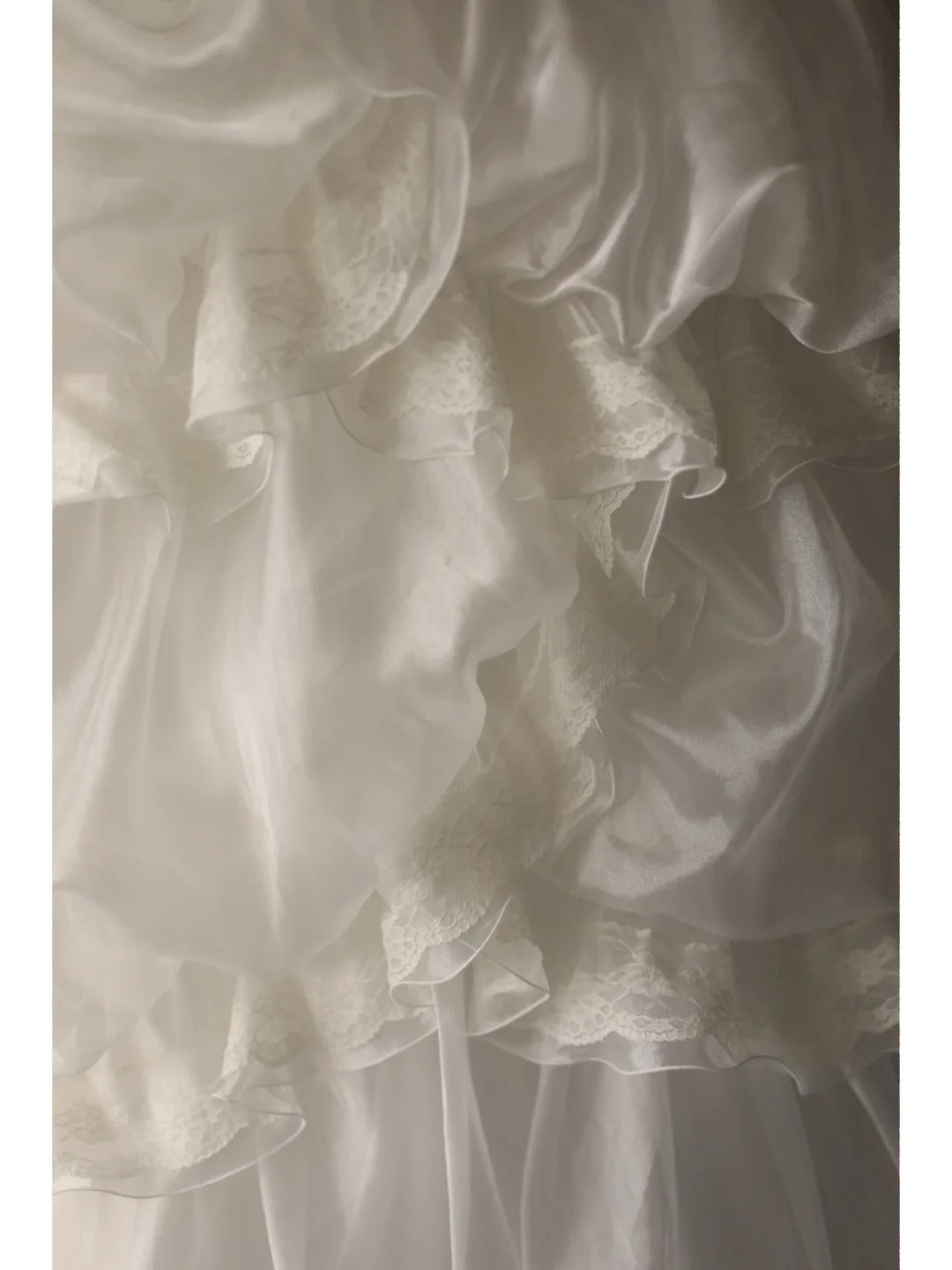 A Line Lace White Wedding Dress Sleeveless Long Princess Evening Dress cg25935