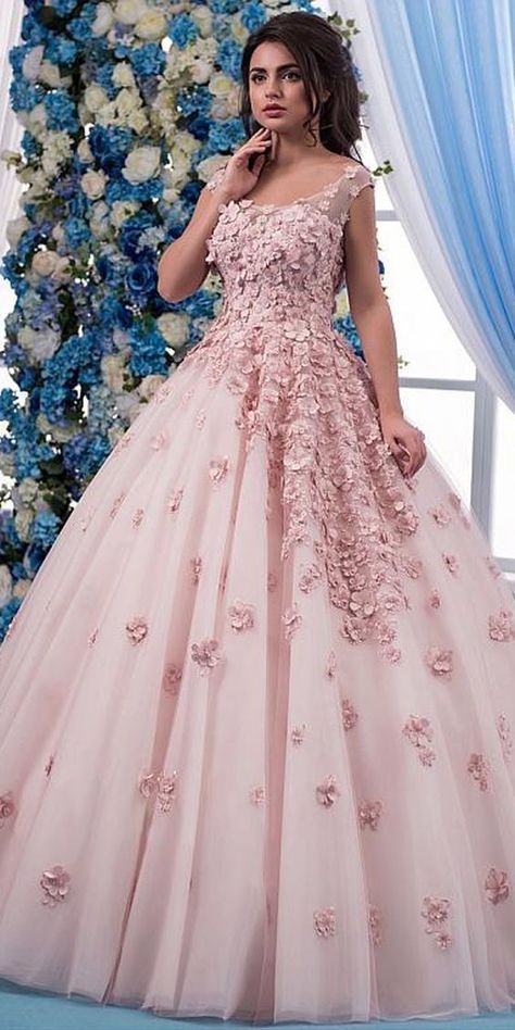 Fantastisches A-Linien-Ballkleid aus Tüll mit V-Ausschnitt, Spitzenapplikationen, 3D-Blumen und Perlen cg910