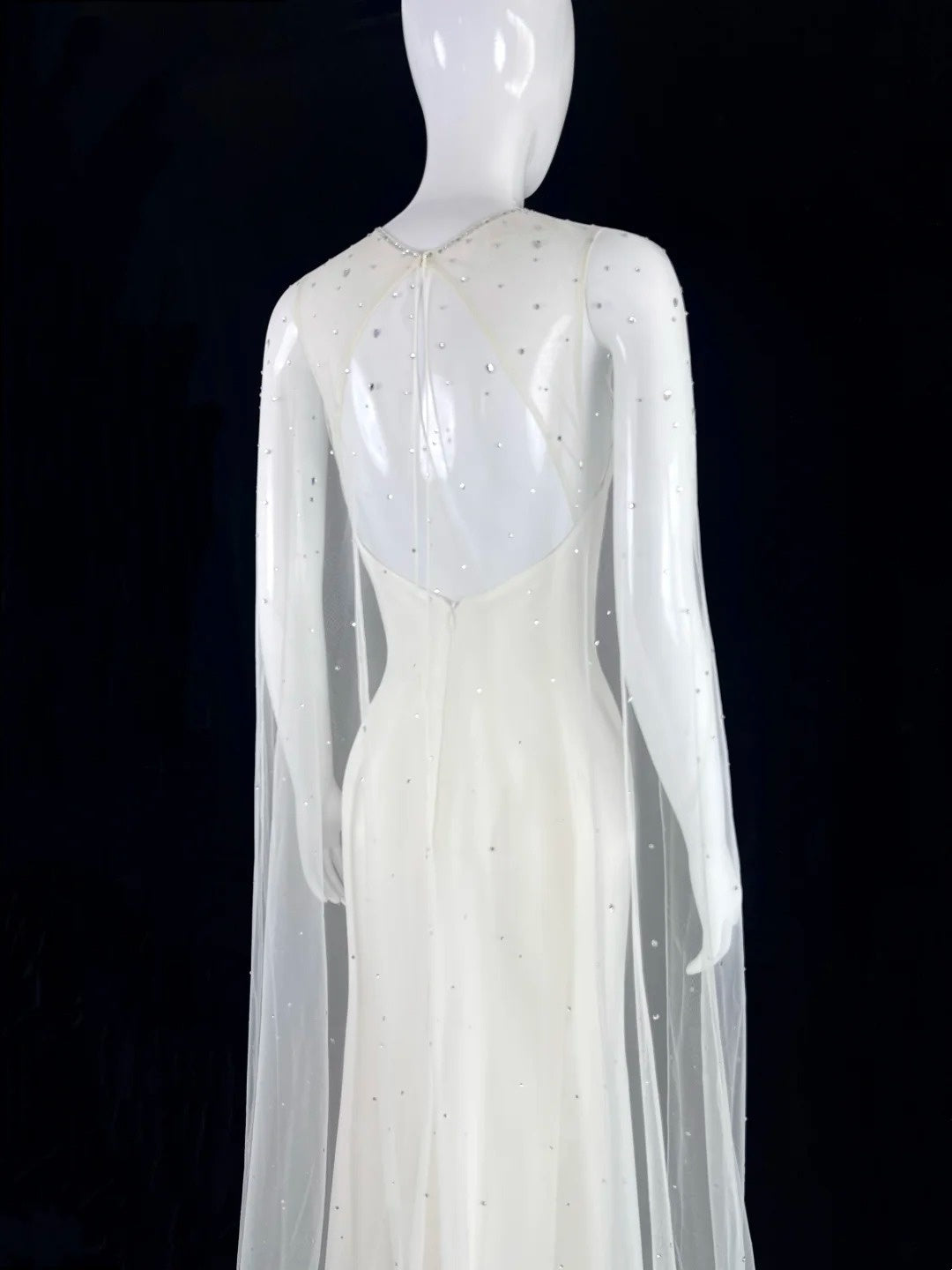 Glam V Neck Beaded Wedding Dress Tulle Long Sleeves Mermaid Bridal Gowns CY0070