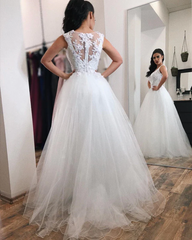 Lace V-neck Tulle Floor Length Prom Dresses Elegant Evening Gowns cg14058
