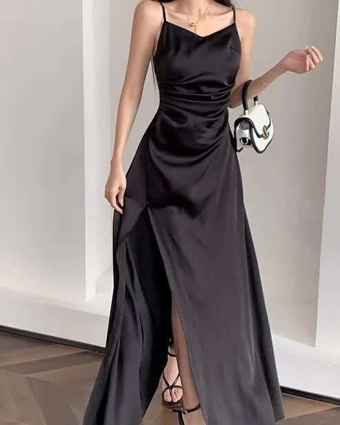 Spaghetti Straps Black A Line Satin Long Prom Dresses With Slit cg25032