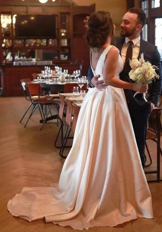 Elegant Satin Bateau Neckline A-line Wedding prom Dress With Bowknot cg6501
