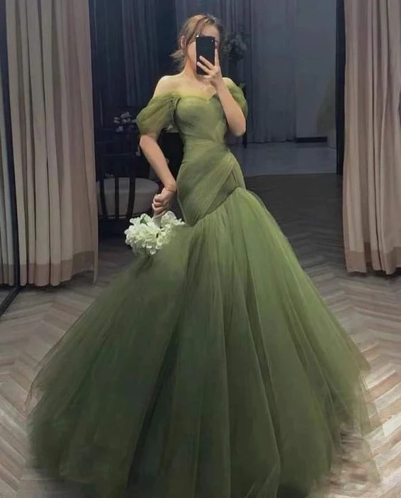 Green long off the shoulder Prom Dresses cg24847