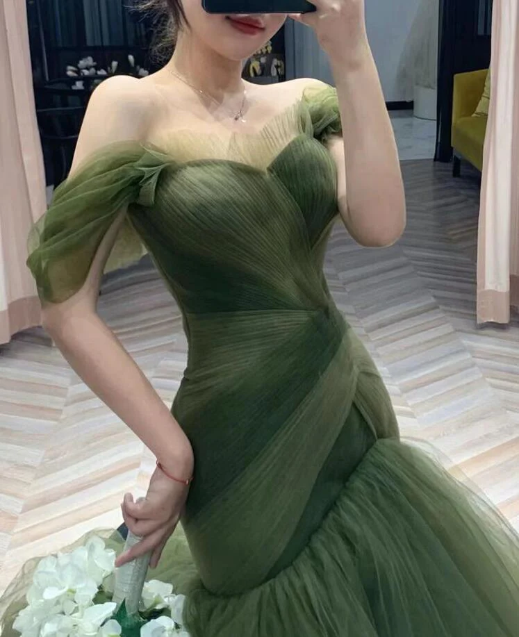 Green long off the shoulder Prom Dresses cg24847