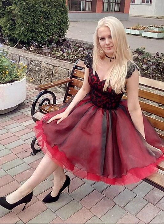 Burgunderrotes kurzes Spitzenkleid, Homecoming-Kleid cg1009