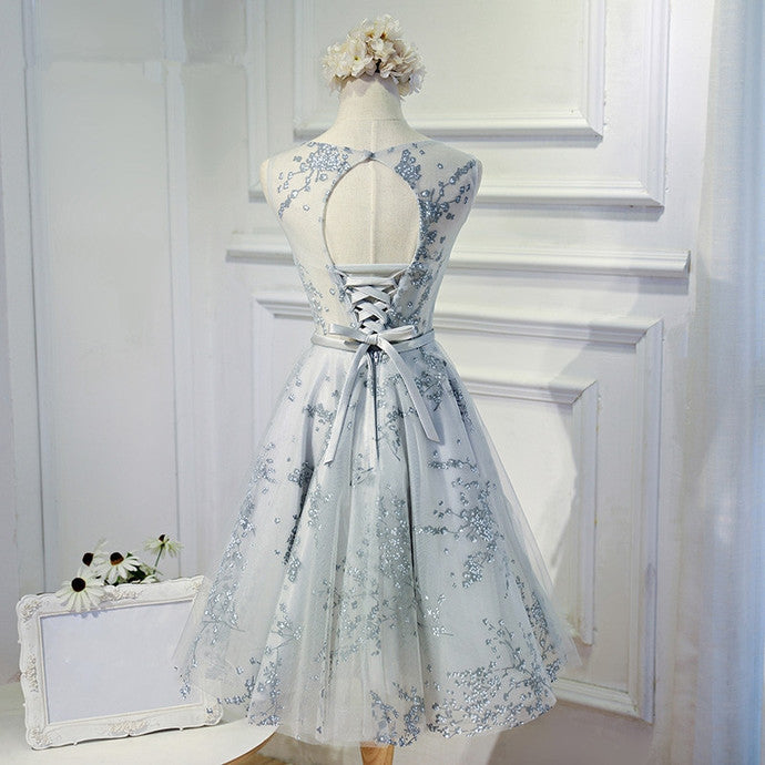 Elegant A-Line Scoop Sleeveless Open-Back Silver Tulle Short Homecoming Dress cg10706