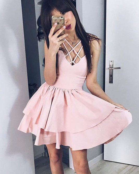 schlichtes perlenrosa plissiertes, überkreuztes Homecoming-Kleid cg1095