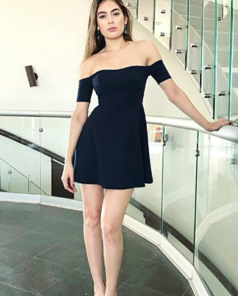 A-Linie Off-the-Shoulder Kurze Ärmel Kurzes Schwarzes Homecoming-Kleid, Einfache Homecoming-Kleider cg1117