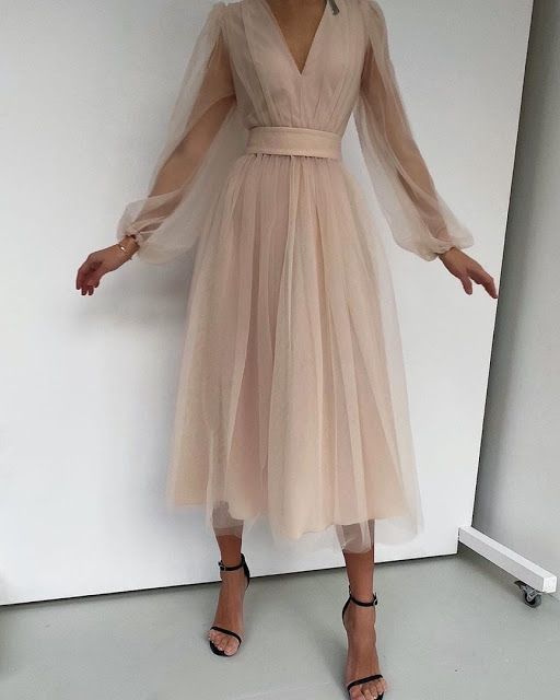 Langes Ballkleid mit V-Ausschnitt, Tüll-Ballkleid cg11276