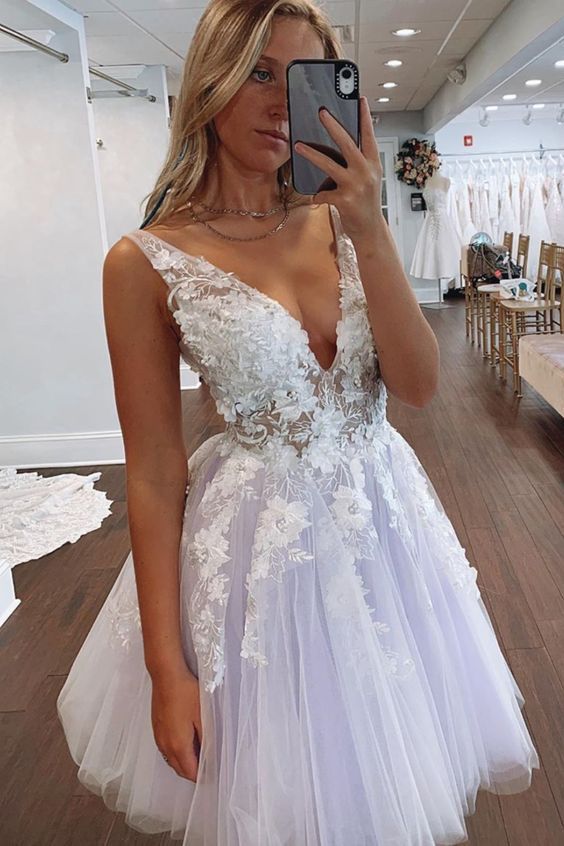 A-Line V Neck Tulle Short White Homecoming Dress cg11356