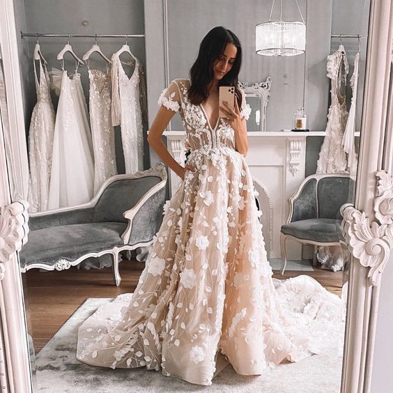 Romantic A-Line V Neck Open Back Short Sleeved Champagne Tulle 3D Flowers Appliques prom Dresses cg11379