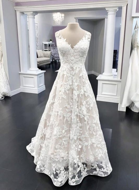 Weißes langes Ballkleid aus Spitze mit V-Ausschnitt cg11846