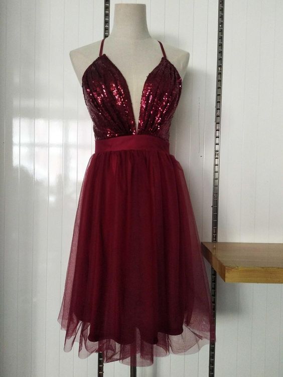 Dark Red Sequins Halter V-neckline Tulle Party Dress, Short Homecoming Dresses cg12266