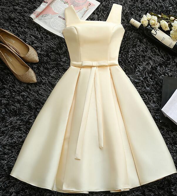Cute Short Light Champagne Homecoming Dress, Graduation Dress cg12556