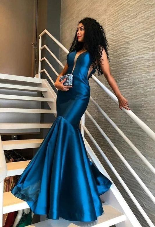 langes Meerjungfrau-Ballkleid mit V-Ausschnitt, cg12759