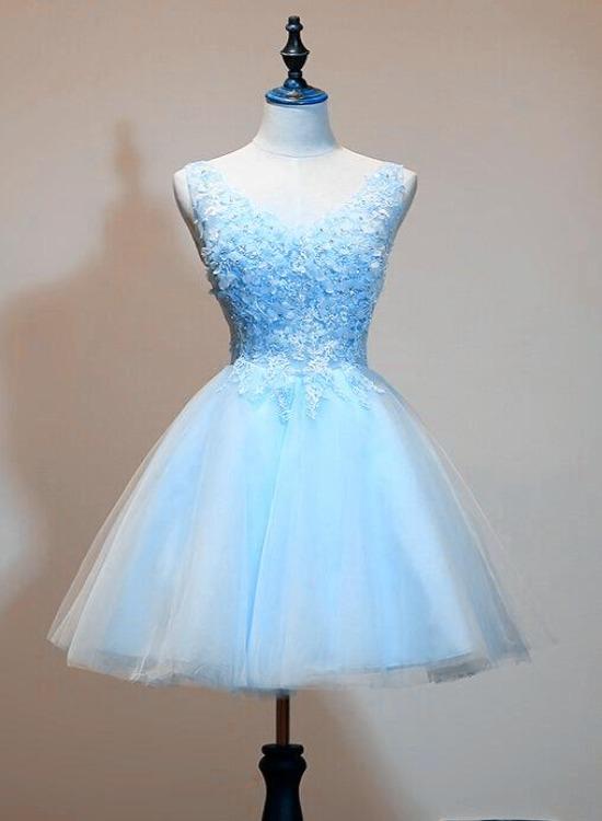 Light Blue Tulle Short Party Dress With Lace Applique, V-Neckline Homecoming Dress cg12804