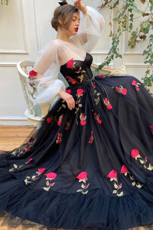 LANGES BALLKLEID AUS SCHWARZEM TÜLL UND SPITZE, SCHWARZES FORMELLES KLEID AUS TÜLL, cg12810