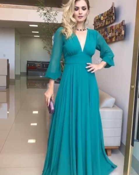 Sexy langes Ballkleid mit V-Ausschnitt cg12959