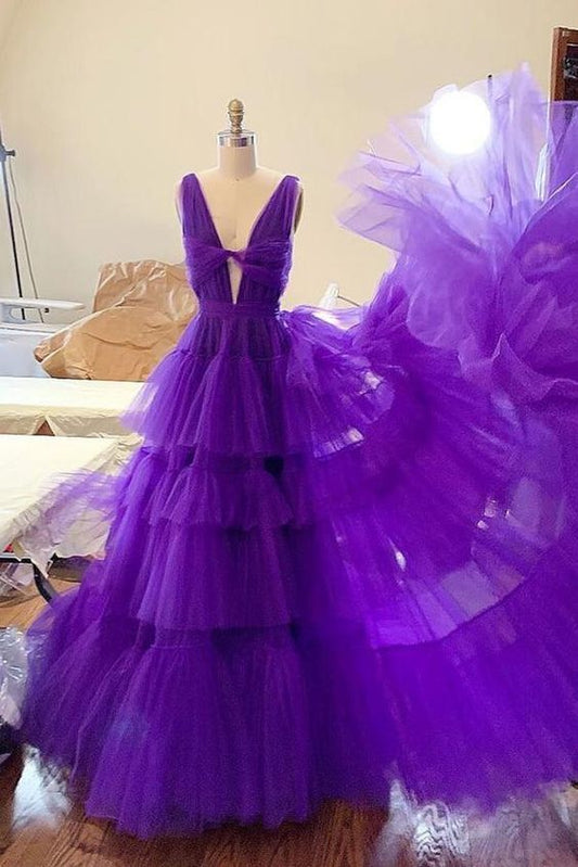 Langes Ballkleid aus lila Tüll, Abendkleid aus lila Tüll cg13103
