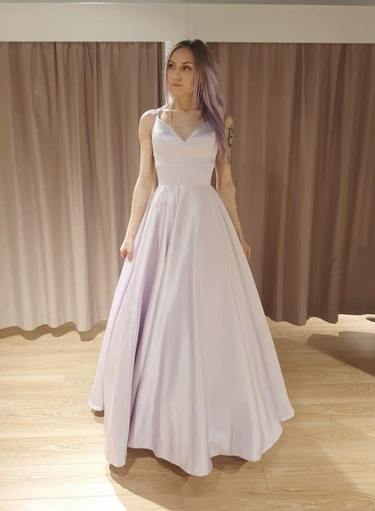 Schlichtes langes Ballkleid aus Satin mit V-Ausschnitt cg13173