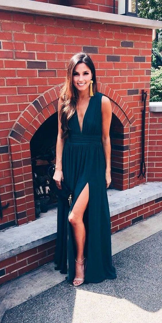 Stilvolles A-Linien-Ballkleid aus Chiffon mit tiefem V-Ausschnitt in Marineblau und seitlichem Schlitz, sexy Abend- und Partykleider cg1328