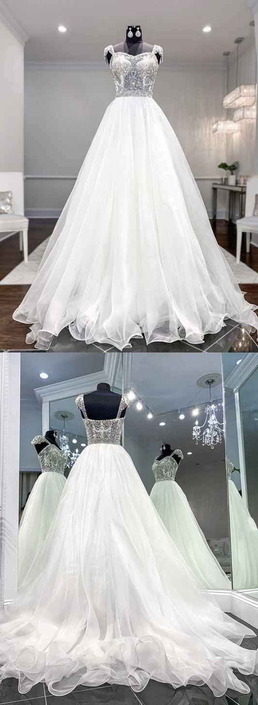 Weißes langes Ballkleid mit herzförmigem Ausschnitt und Perlen cg13380