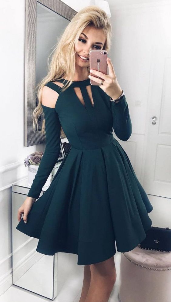 Einfaches burgunderrotes kurzes Kleid, kurzes Homecoming-Kleid cg135