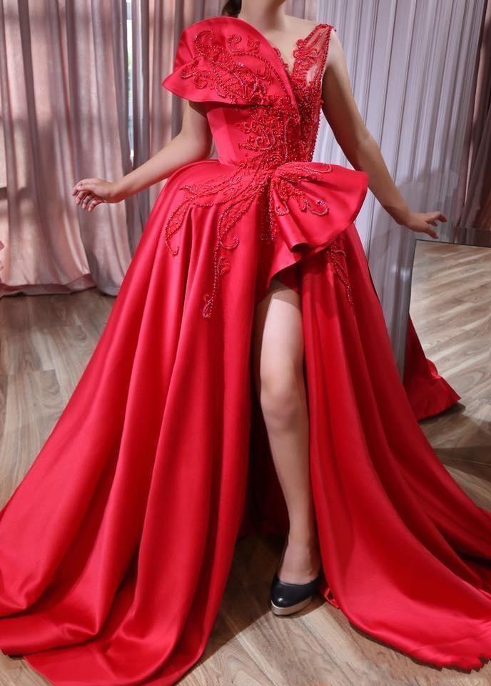 African Red Sexy Evening Dresses Beaded Sheer V Neck High Side Split Prom Dress Floor Length Satin Formal Party Gowns cg13543