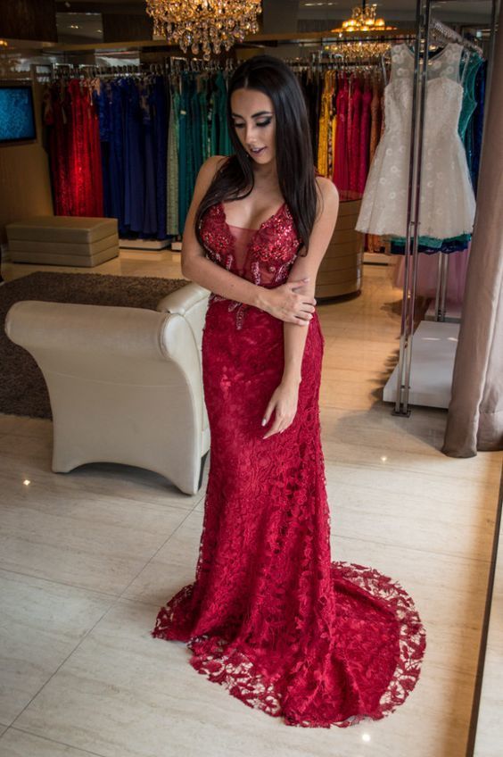 Dunkelrotes Meerjungfrau-Ballkleid mit Spitze cg13910