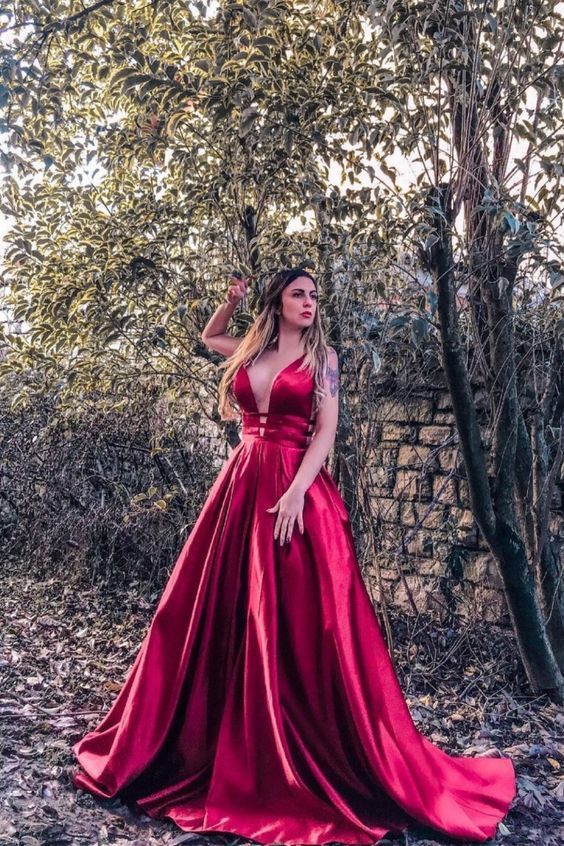Burgundy A-line Long Formal Dress with Pluning Neck Prom Dress cg13958