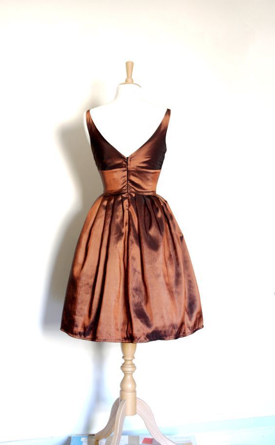 Taffeta Sweetheart Dress with Full Pleated Homecoming Dress cg14431