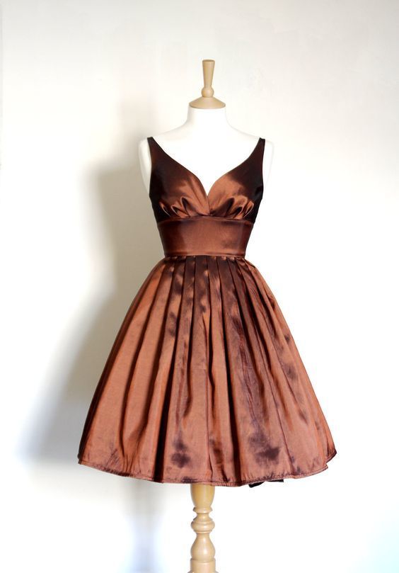Taffeta Sweetheart Dress with Full Pleated Homecoming Dress cg14431