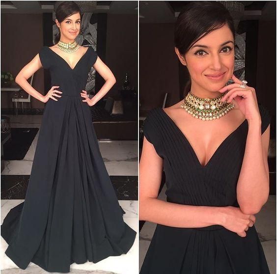 black prom dress, A-line prom dress, formal prom dress, v-neck prom dress cg14732