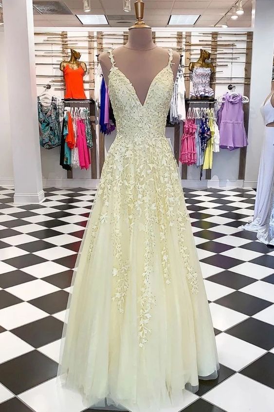 Fresh Yellow Tulle Long Lace Applique Senior Prom Dress cg15344
