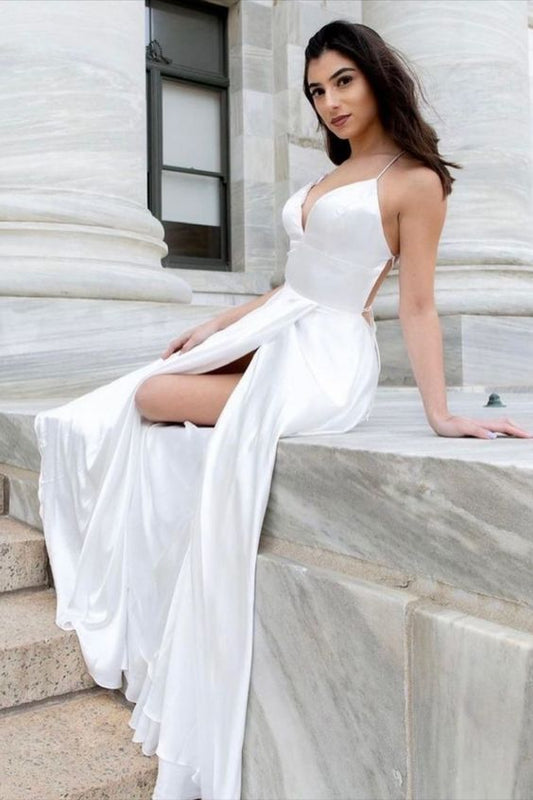 Langes Ballkleid aus weißem Satin, cg15871