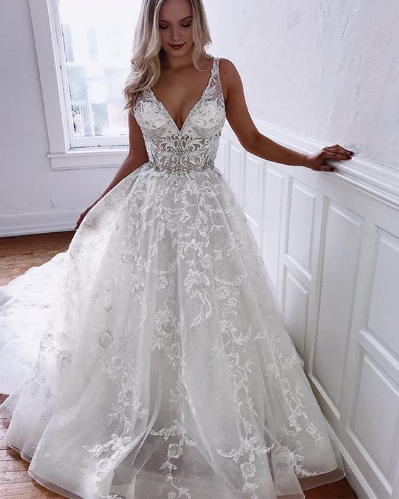 Ivory V-neck Pleated Lace A-line Wedding Dress Prom Dresses cg16061