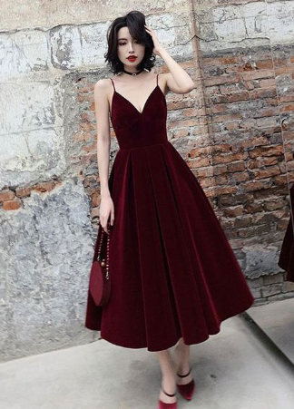 Schlichtes burgunderrotes Ballkleid in Teelänge, burgunderrotes Brautjungfernkleid cg1619